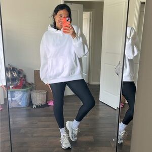 Meet your Posher, Monica